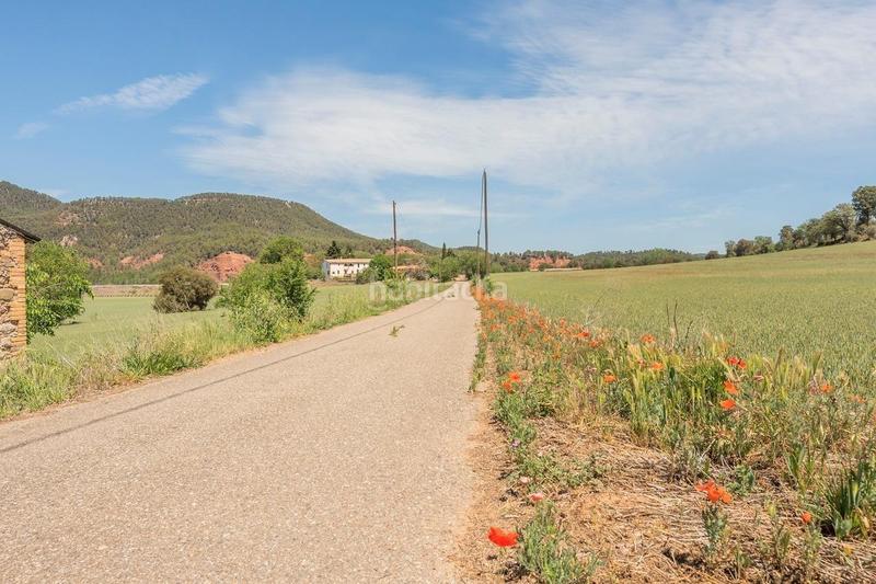 Foto 9f8b1770-743a-4d8f-8303-0bbdeb2c93f0. Masía se vende masía . en Artés