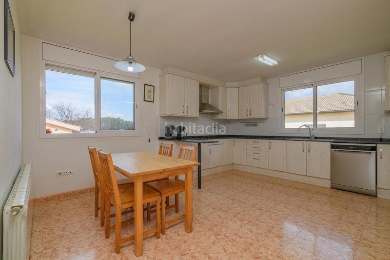 Foto b24d36ac-c300-4282-bf52-915b60a1c0bd. Chalet in Castellbell i el Vilar