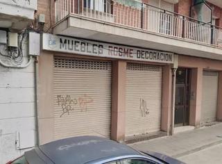 Local commercial à Montmeló. Local en venta en calle diputació