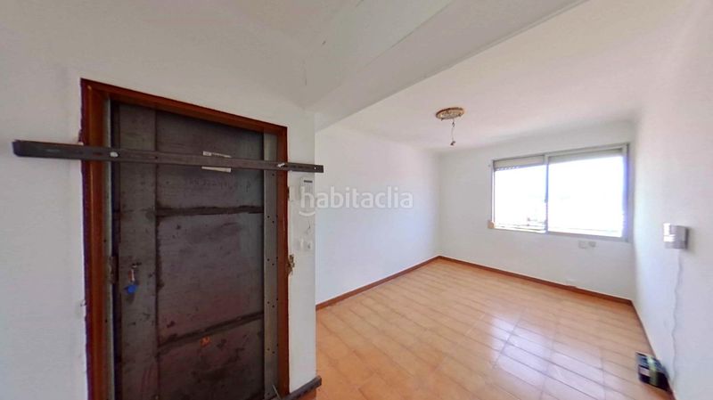 Foto 716e55bd-2966-496f-ac1d-288250a6b790. Pis a Ciutat Meridiana Barcelona