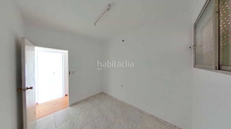 Foto 7c1fc979-b00d-4ce1-936d-4ca1d59359f5. Pis a Ciutat Meridiana Barcelona