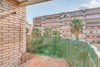 Pis  Paseo de la zona franca. Piso en venta en paseo de la zona franca