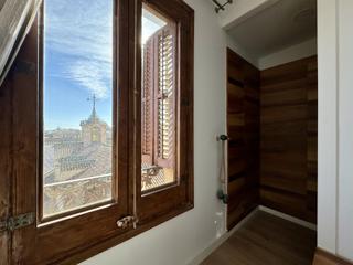 Piso en Raval. Se vende piso en ciutat vella barcelona.