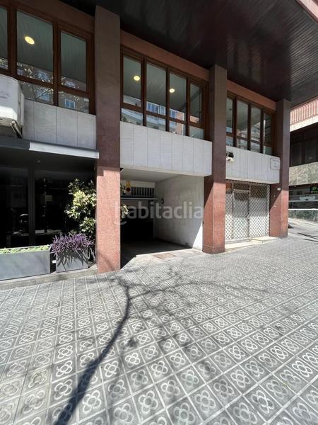 Foto 0b2f794b-f4c7-4841-b5b6-9d8fd0d8dc77. Parking coche se vende plaza de aparcamiento en gràcia La Salut . en Barcelona