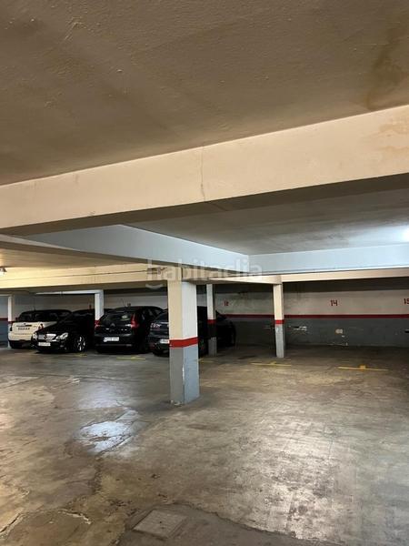 Foto ee0d1b7a-9bcd-4239-bcbb-edacbec31413. Parking coche se vende plaza de aparcamiento en gràcia La Salut . en Barcelona
