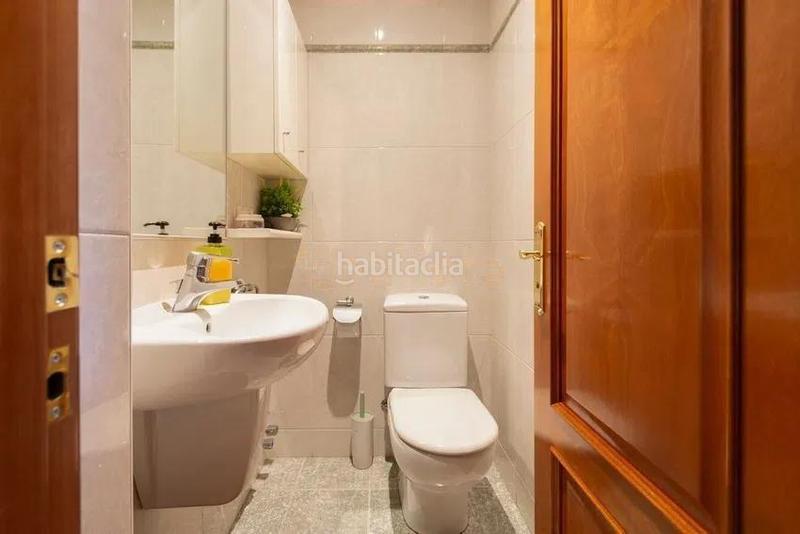 Foto 55389808-b91c-455c-8825-a1127d60aa54. Chalet  adosado en venta en calle de borriana en Barcelona