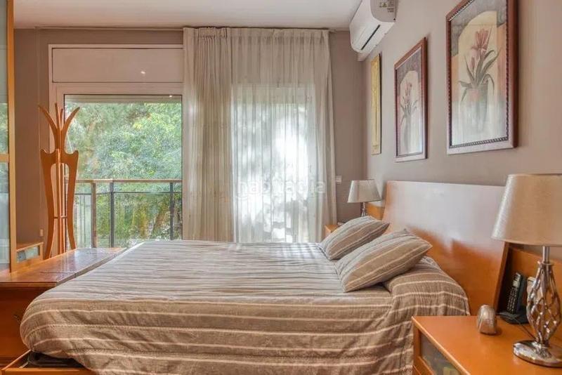 Foto 58ad6fa0-bb8e-4540-9007-e20780f4e681. Chalet  adosado en venta en calle de borriana en Barcelona