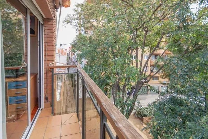 Foto c791eb66-d656-4aad-953c-da1bd5aff9be. Chalet  adosado en venta en calle de borriana en Barcelona