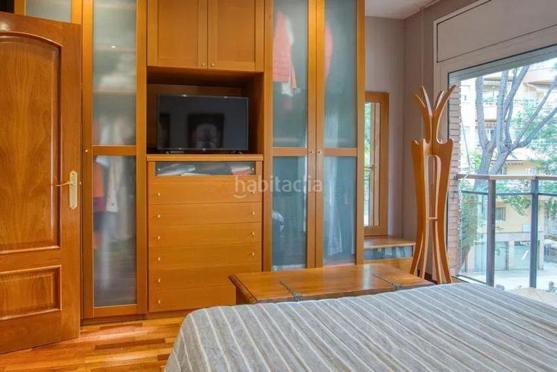 Foto dcb791a8-f803-43cf-afb6-eec5e60d9b5c. Chalet  adosado en venta en calle de borriana en Barcelona