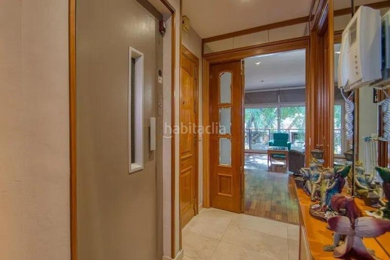 Foto f20bbfd1-535b-4f5c-b151-ecf122141a51. Chalet  adosado en venta en calle de borriana en Barcelona