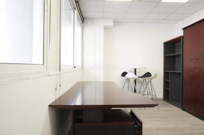 Foto a2da4ef9-de6d-460a-b883-de276b0eb828. Oficina amb calefacció a Porta Barcelona