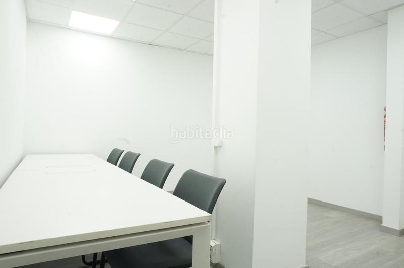 Foto ea1d29bc-2bf1-4eeb-9392-a138fbddc98b. Oficina amb calefacció a Porta Barcelona