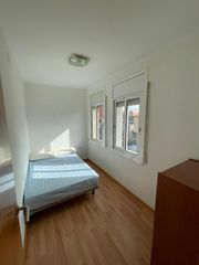 Apartamento en Vinyets-Molí Vell. Apartamento en venta en sant boi de llobregat, en el casco antig