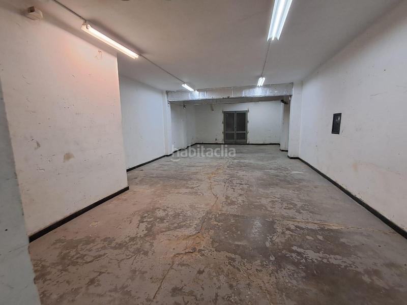 Foto 3d18a216-ac8c-499a-8609-cc1c681f9215. Local comercial a Verdum Barcelona
