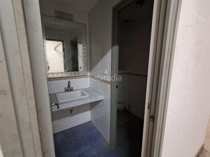 Foto 7f12e05f-f257-41ab-9a58-4552d4416787. Local comercial a Verdum Barcelona