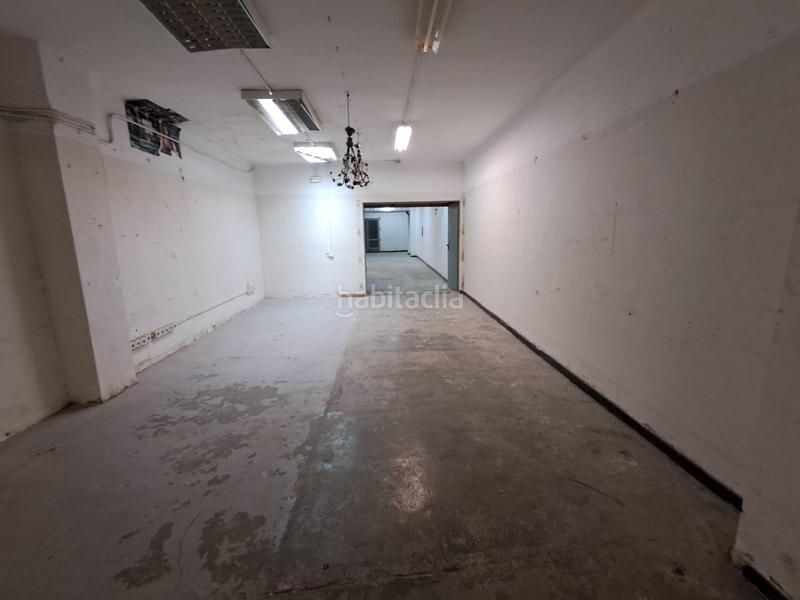 Foto 83f162d8-5c04-4566-8cbd-4a2d3f2b5e8a. Local comercial a Verdum Barcelona