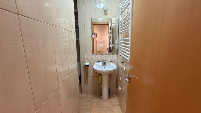 Foto 0849bd2e-fddc-4b4f-afdf-c31f5deeafd8. Edifici a calle dels cedres 27 a Can Vidalet Esplugues de Llobregat