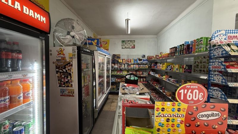 Foto 405837f3-272b-45e0-9200-4678b15d4b8d. Edifici a calle dels cedres 27 a Can Vidalet Esplugues de Llobregat