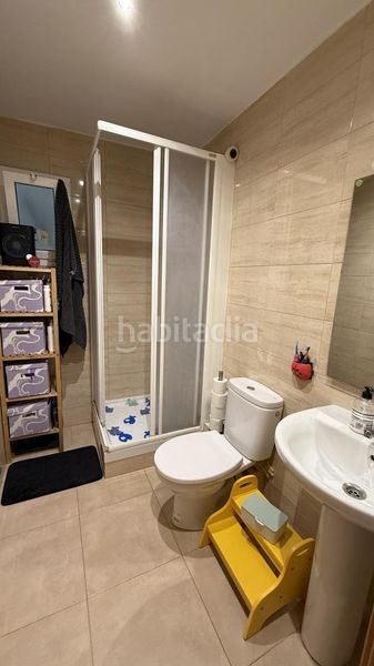 Foto 4a7978b6-a6e3-4125-8d21-6ffda3814847. Edifici a calle dels cedres 27 a Can Vidalet Esplugues de Llobregat