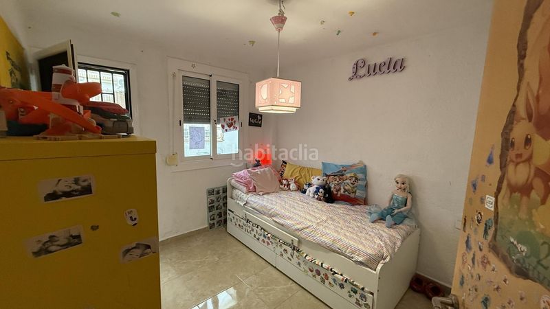 Foto 50eb5f64-61a6-4aa3-9725-0d8efbf14359. Edifici a calle dels cedres 27 a Can Vidalet Esplugues de Llobregat