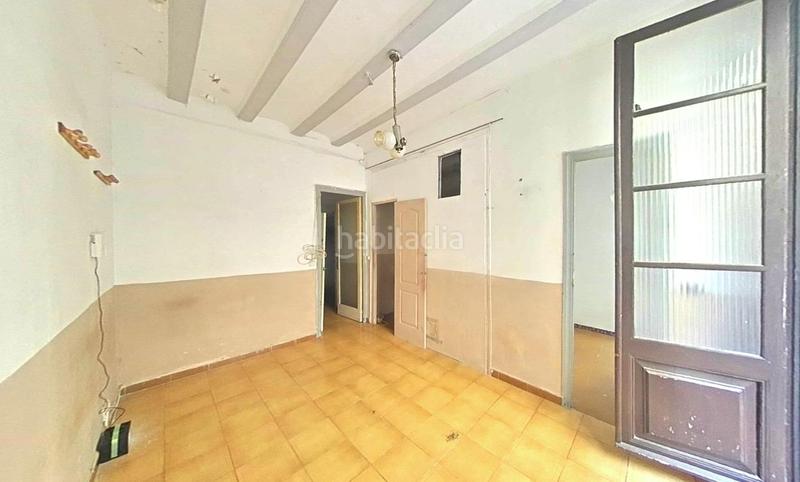 Foto 3573c75d-5f79-4a60-b3ba-9465a6fae3db. Piso  en venta en calle de sant gil en Raval Barcelona