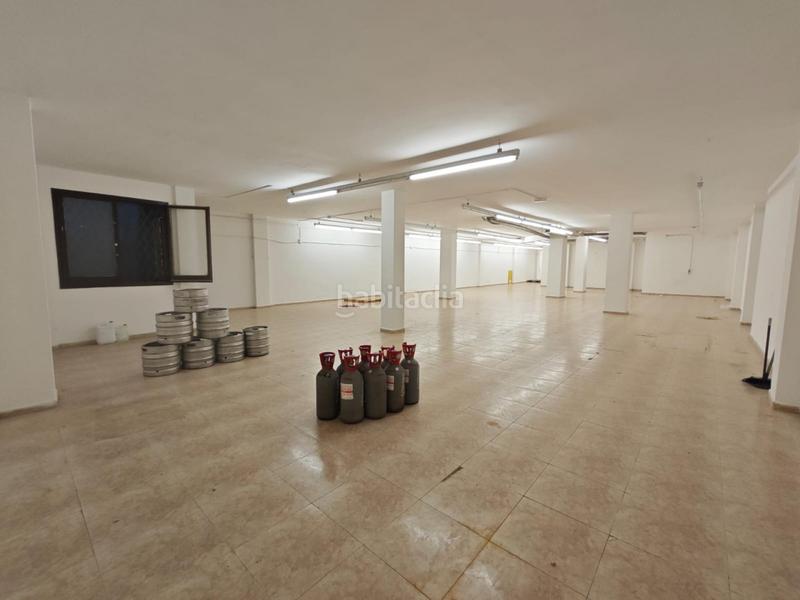 Foto 630cf374-7061-436c-ac04-9901530be448. Local comercial local en venta en calle caballero en Barcelona