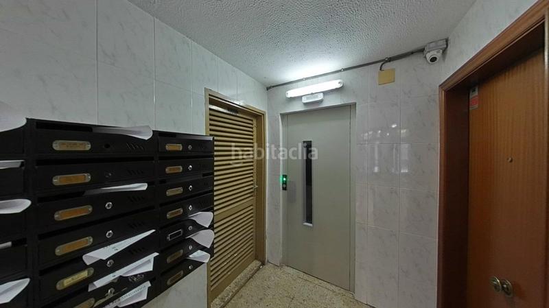 Foto 6ec650be-6caa-449b-8284-778a906268c2. Etagenwohnung in Llefià Badalona