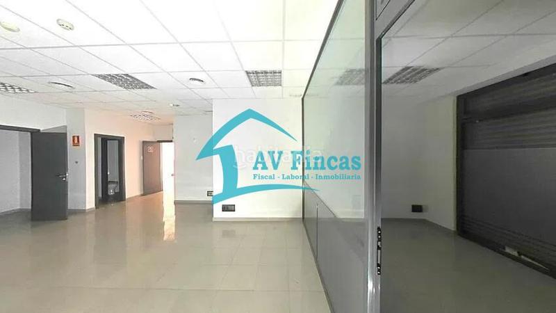 Foto 0174b82c-f3f3-4a96-bcb9-90cdc3c2a5f6. Local commercial dans Olesa de Montserrat