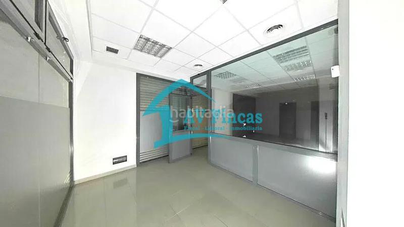 Foto 96bdcaaf-1727-420a-8d92-bf314a62d225. Local commercial dans Olesa de Montserrat