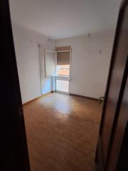 Etagenwohnung in Sant Martí de Provençals. Piso en sant martí de provençals, barcelona  oportunidad para re