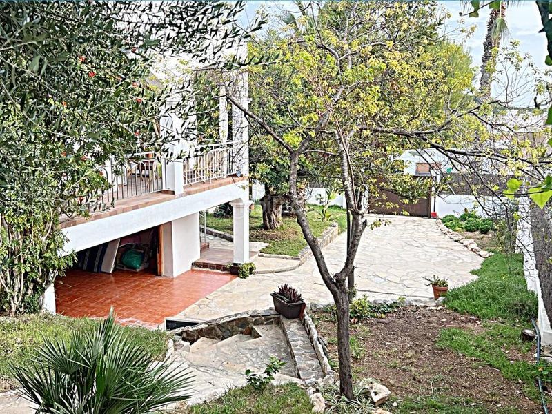 Foto 7eb675f3-a436-40d7-952b-9f44bb79e534. Xalet amb calefacció aparcament piscina a Cunit residencial Cunit
