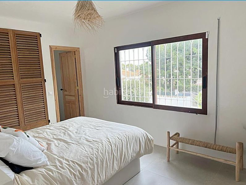 Foto a21f8127-0b16-42bd-832a-e12dc7812847. Xalet amb calefacció aparcament piscina a Cunit residencial Cunit