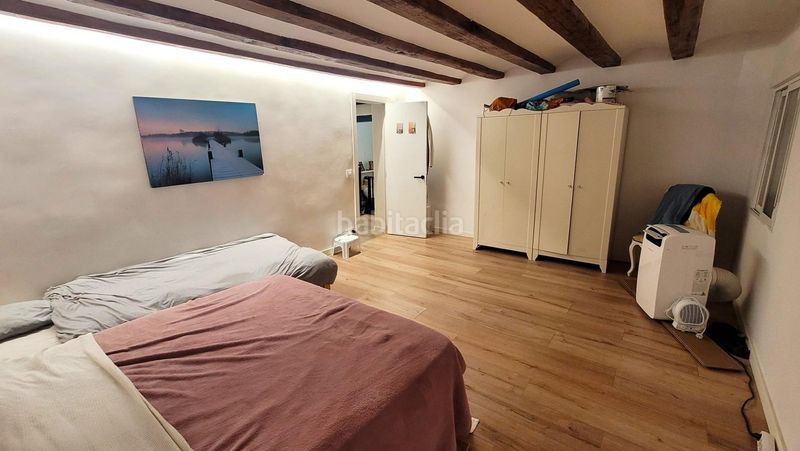 Foto 3b8acedb-ae5a-4339-b28d-350eecea7e97. Local comercial a Raval Barcelona
