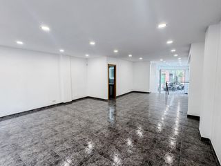 Local Comercial  Calle de don pelayo. Local comercial en venta, versátil, muy luminoso y listo para tu