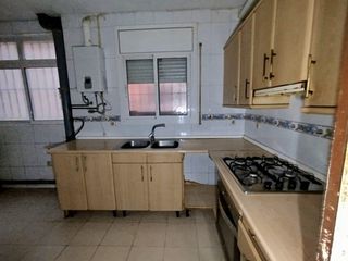 Pis a Passeig Maragall. Piso en venta en la carretera de la santa creu de calafell