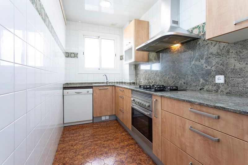 Foto 82696150-c6c8-4a2d-80f7-87d372ed08f2. Pis a Sarrià Barcelona