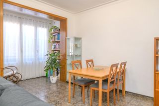 Piso  Rambla prat. Encantadora vivienda en una de las mejores ubicaciones de gràcia