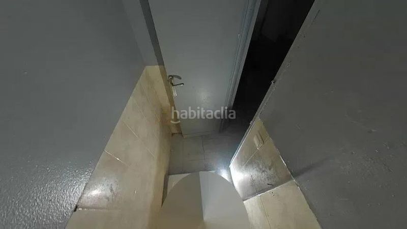 Foto 5a467466-8193-4980-9844-a1b2d0a8a0eb. Local comercial a Raval Barcelona
