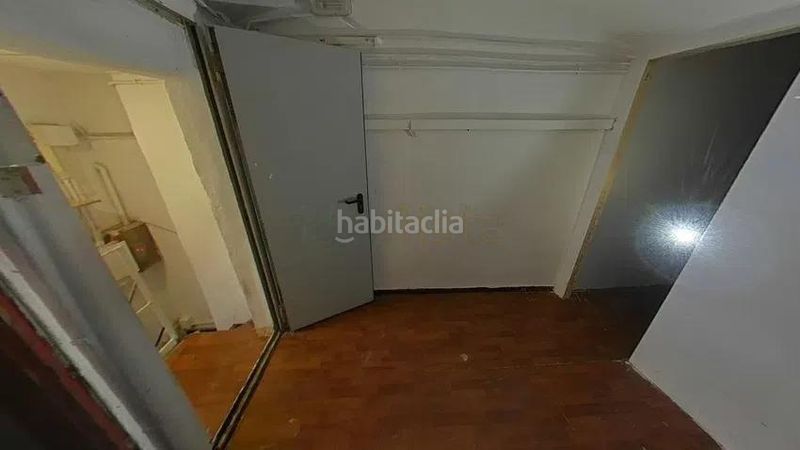 Foto 6d2ef49b-b023-49bf-83e7-d750b060748c. Local comercial a Raval Barcelona