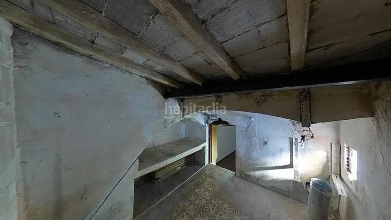 Foto e795d582-90e9-4975-9e84-90544add156b. Local comercial a Raval Barcelona