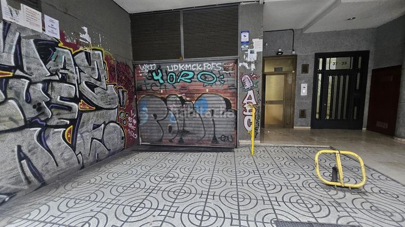 Foto 013c3760-d175-4a3d-bf0a-c37c81a43682. Aparcament cotxe a Vila de Gràcia Barcelona