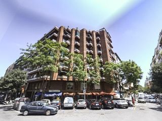 Aparcament cotxe a Carrer Carrer Alí Bei