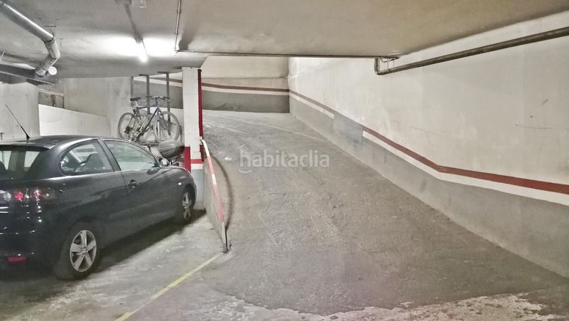 Foto cd33d60d-66b2-46e1-9d1c-2deec14b1458. Aparcament cotxe a La Sagrera Barcelona