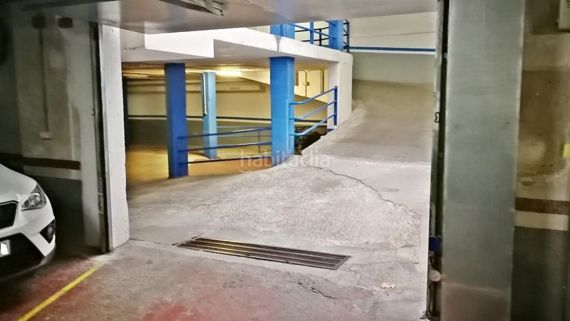 Foto e16940b1-24f1-4ec7-8c39-78feb4659fbd. Aparcament cotxe a La Sagrera Barcelona