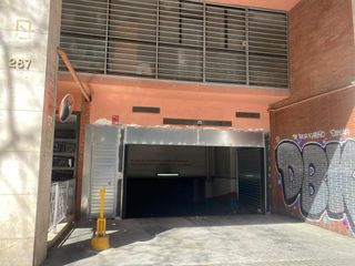 Aparcament cotxe  Carrer carrer indústria. Exclusiva apialia  plaza de garaje en venta  funcional y bien ub
