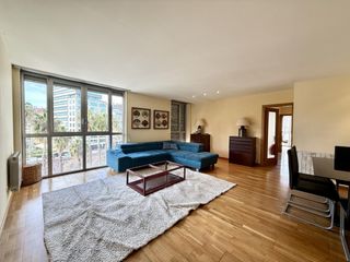Pis  Carrer carrer mineria. Magnífica vivienda en santsmontjuïc