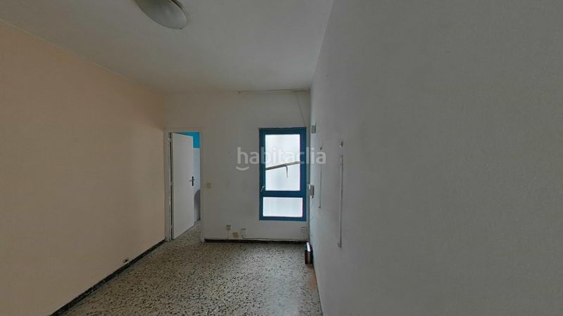 Foto 594b9334-8be0-472c-82d1-bb0c2254a73b. Estudi a El Clot Barcelona