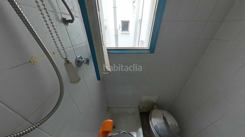 Foto 6f0399cc-9988-4335-bf0d-adc6deff0a35. Estudi a El Clot Barcelona
