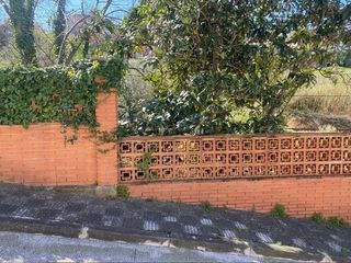 Terreny residencial  Carrer carrer bruga. Terreno en can parellada, maquefa