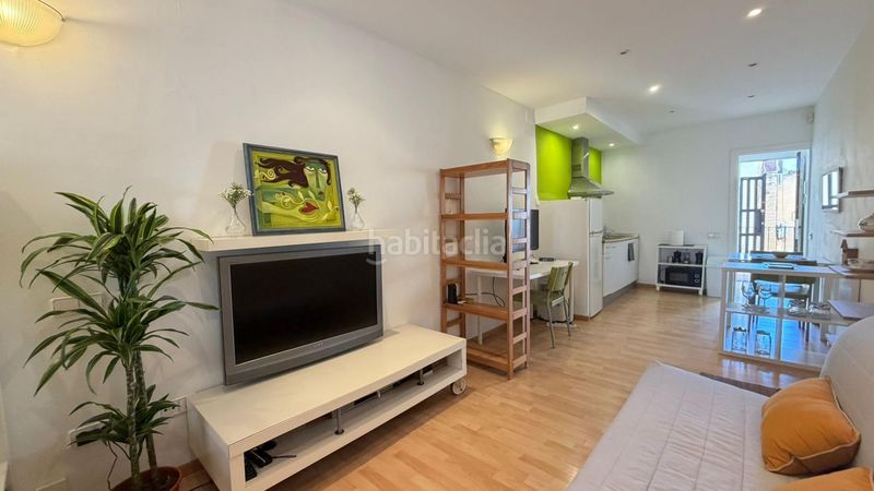 Foto a599cf32-1f86-4bb5-a108-629d7e0c8e40. Loft amb calefacció a Raval Barcelona